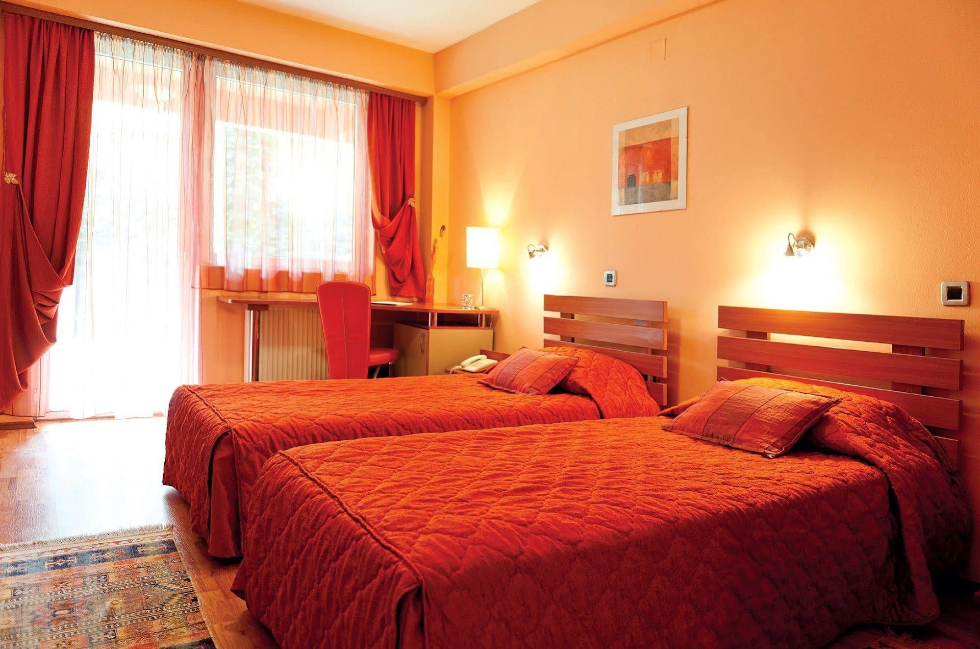 Leonardo Hotel Skopje Zewnętrze zdjęcie