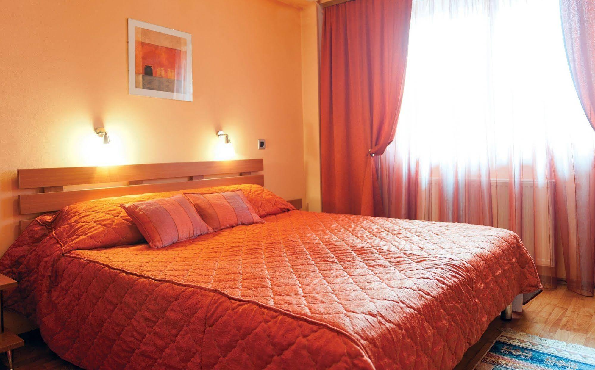 Leonardo Hotel Skopje Zewnętrze zdjęcie